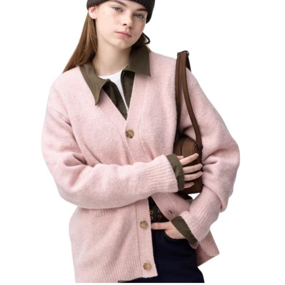GU Puffy Touch Knit V-Neck Pink Cardigan Sweater size Medium